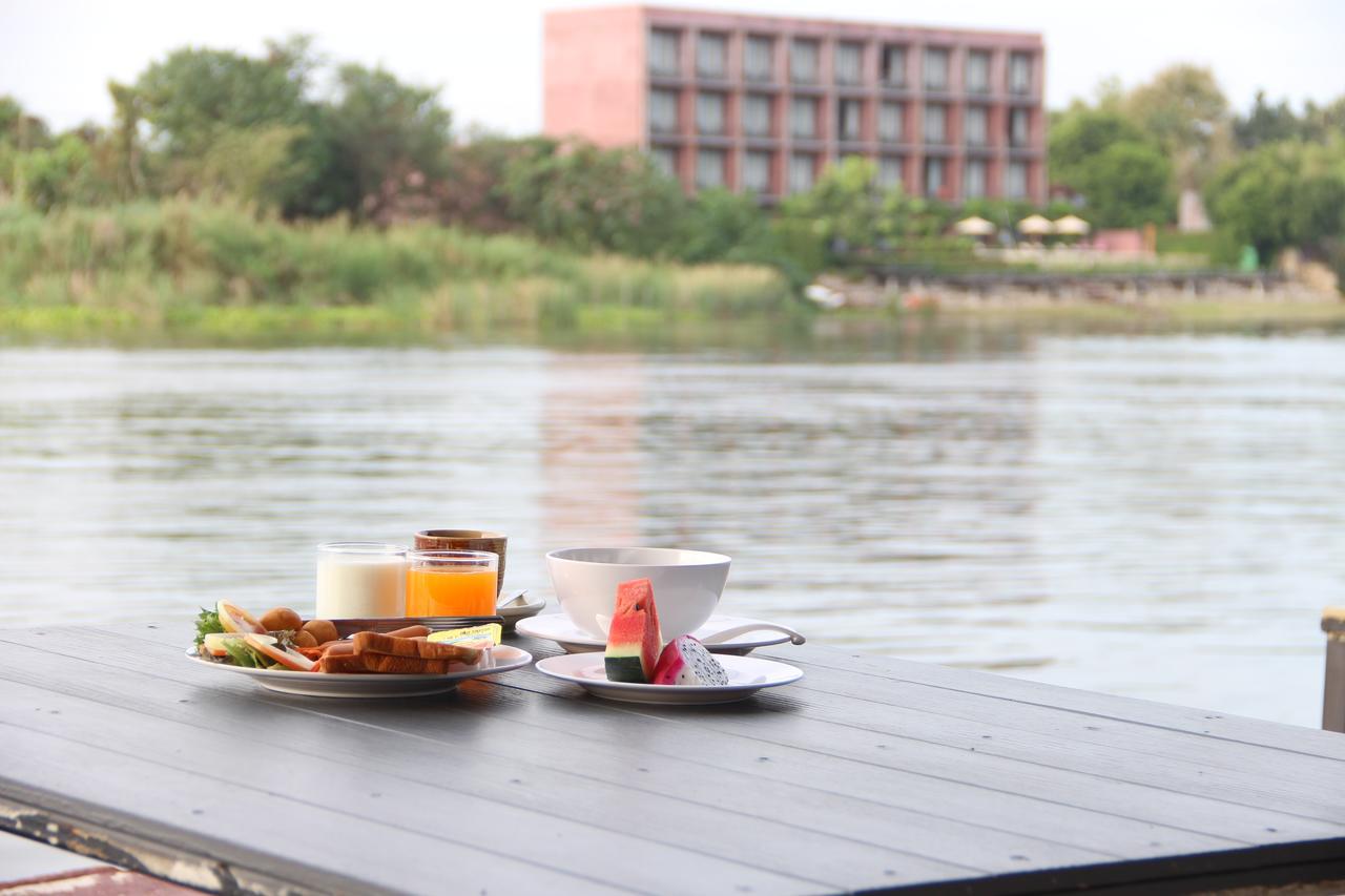 The Riverpool Resort And Spa Kanchanaburi Exterior foto
